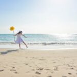 海で踊る女の子